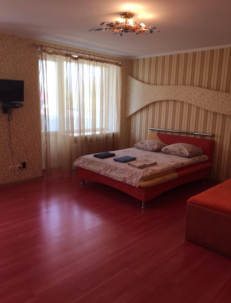 Red Apartment 2019 Very Centre Cherson Exterior foto